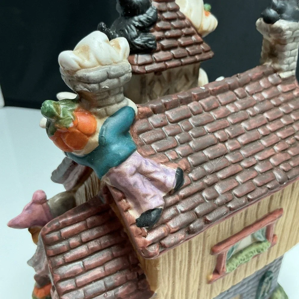 Vtg Ghoulsville Pumpkin Factory Halloween House Porcelain W/ Box - House Only